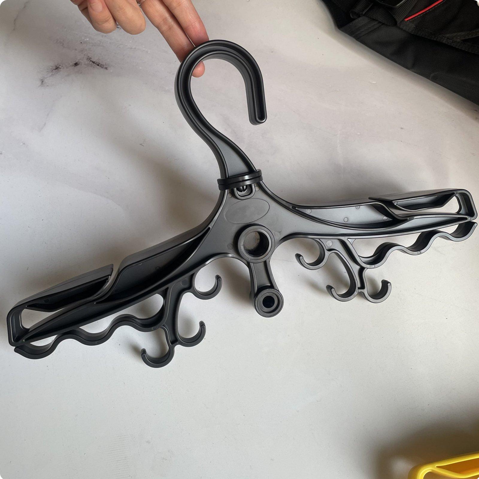 プラスチック製ダイビングハンガー、8つのフック付き、ウェット - Aquatic Sports Scuba のレビューと価格