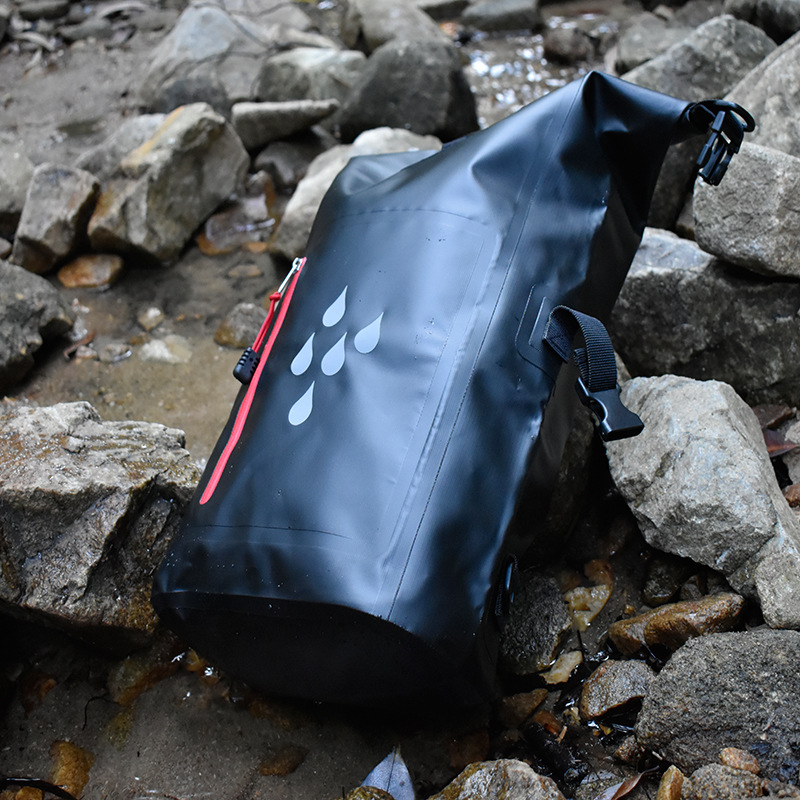 25L 防水ドライバッグ バックパック ロールトップサック  - Dry Bag Roll Top のレビューと価格